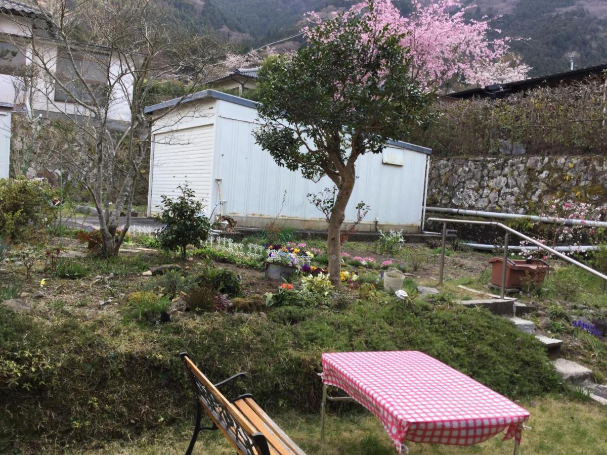 湯布院月灯り Hotell Yufu Eksteriør bilde